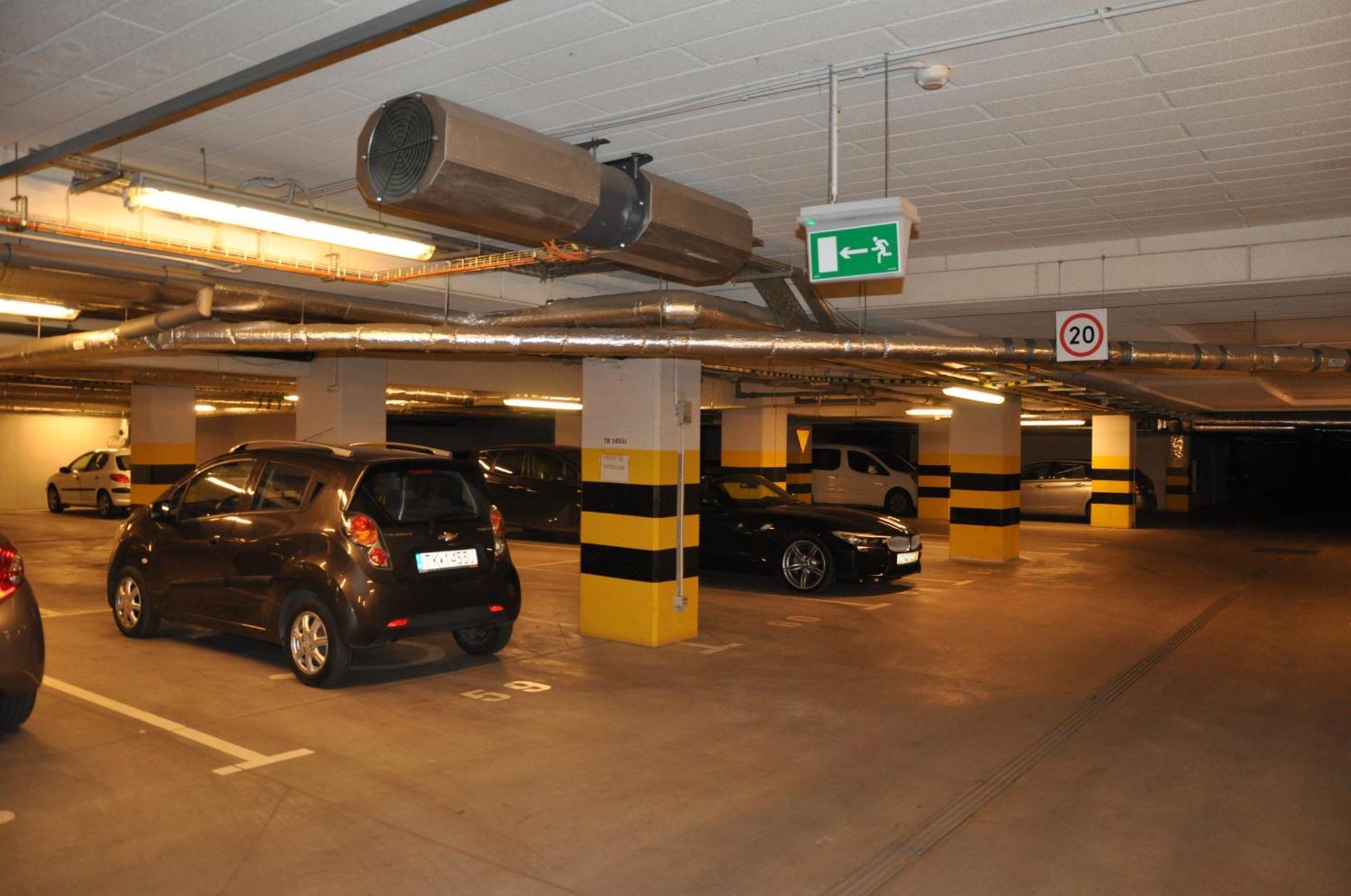 Apartament Centrum Solna Parking Free Kielce Exteriör bild