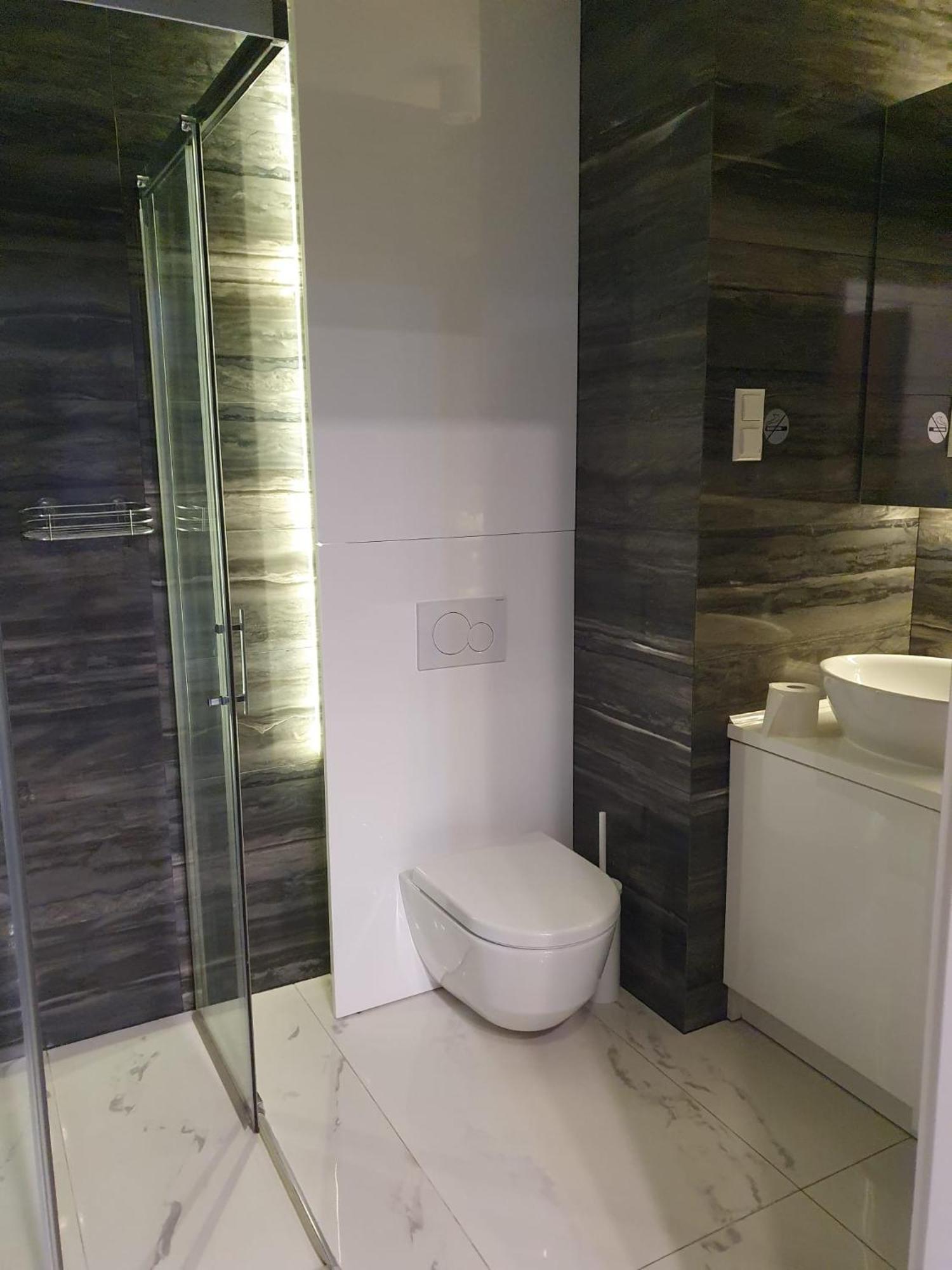 Apartament Centrum Solna Parking Free Kielce Exteriör bild