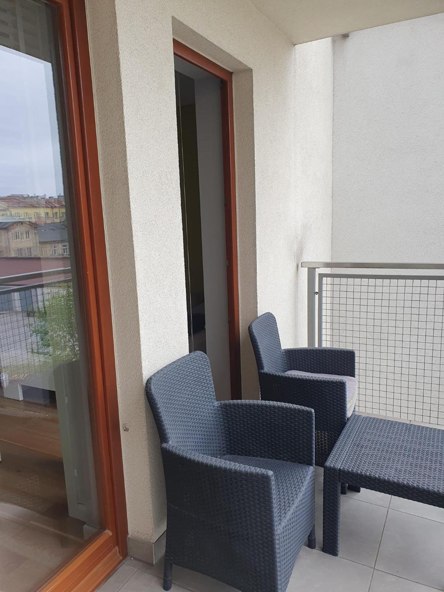 Apartament Centrum Solna Parking Free Kielce Exteriör bild